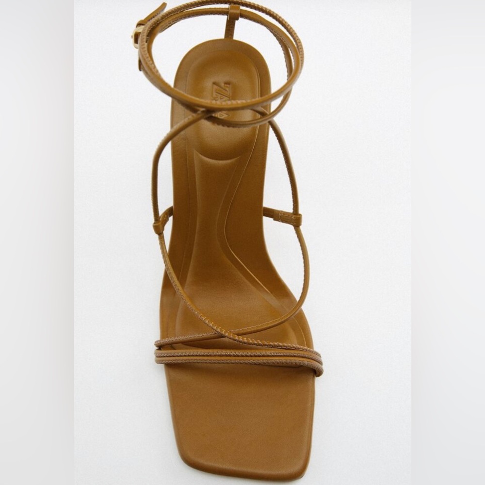 NWT Zara Leather Strappy Sandals